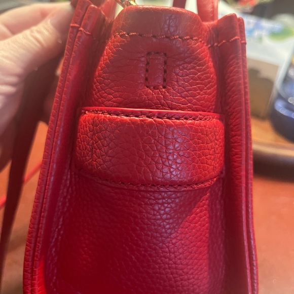 Marc Jacobs mini tote bag in the color of the season - Picture 5 of 8